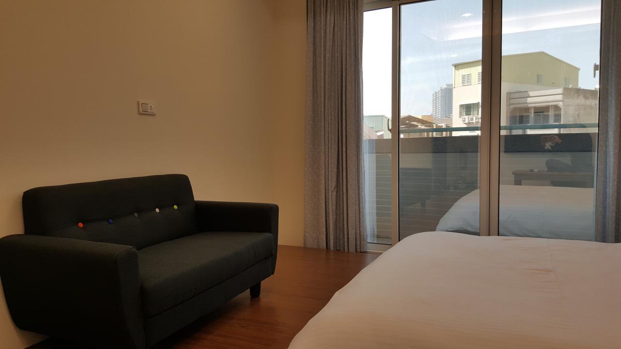 Summer Tree Homestay Tainan Exterior photo